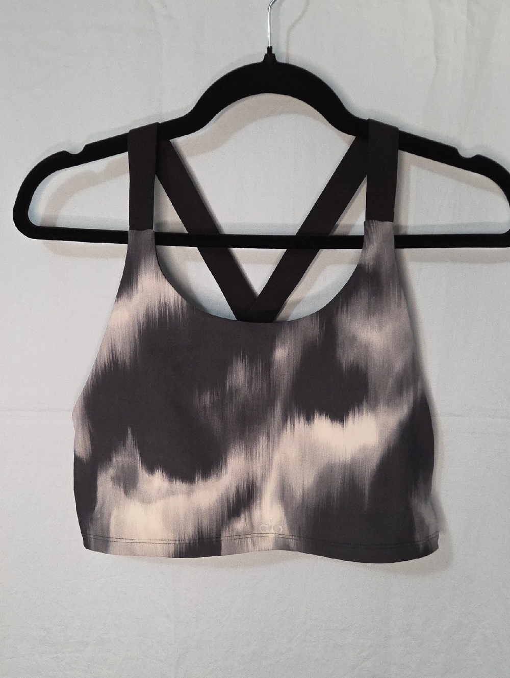 G490. Alo Yoga Vapor Aurora Take Charge Bra in Black/Gray - Size L